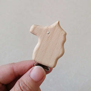1pc New Arrival Lovely Wooden Pacifier Clip Natural Beech Wood Baby Pacifier Clips Dummy Clips DIY Pacifier Chain Accessory
