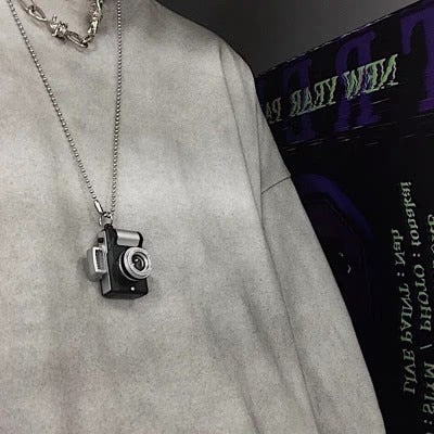 Funny shooting props luminous vocal keychain mini camera SLR TV led luminous toy keychain necklace hip hop men women