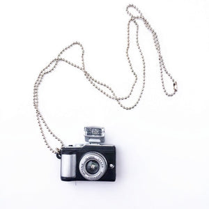 Funny shooting props luminous vocal keychain mini camera SLR TV led luminous toy keychain necklace hip hop men women