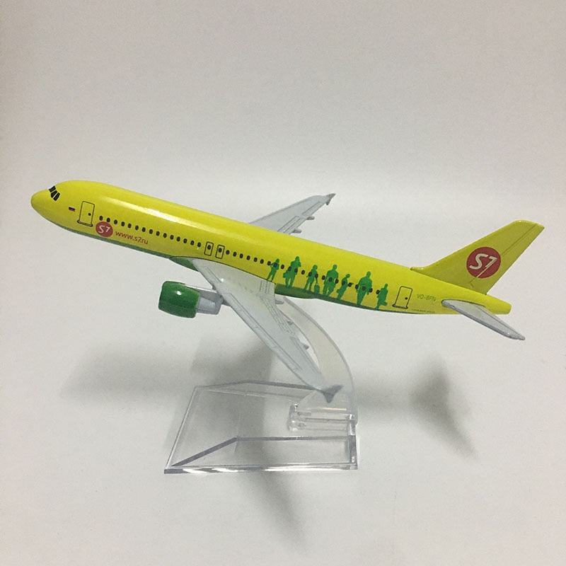 JASON TUTU 16cm Russia Siberia S7 Airlines Airbus A320 Plane Model Airplane Aircraft Model Diecast Metal 1:400 scale Planes