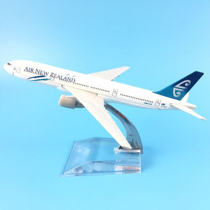 JASON TUTU Original model a380 airbus Boeing 747 airplane model aircraft Diecast Model Metal 1:400 airplane toy Gift collection